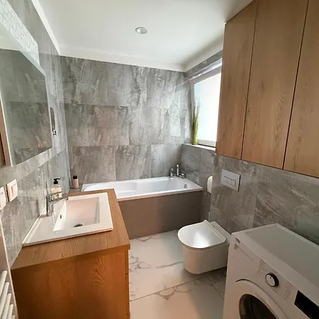 Przestronny 3 Pokojowy Park *