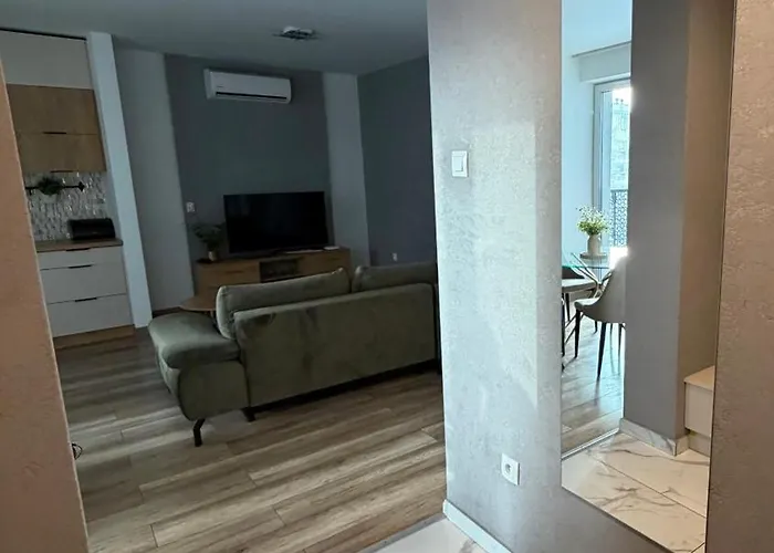 Przestronny 3 Pokojowy Park Apartment *