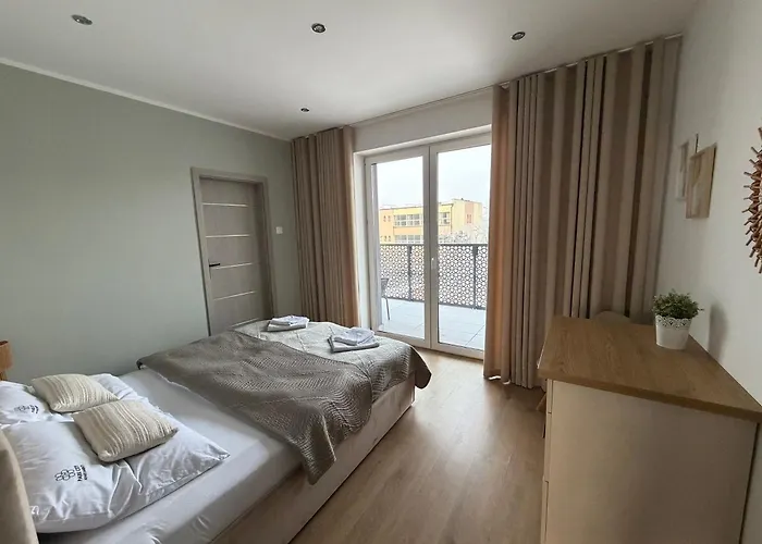 Przestronny 3 Pokojowy Park Apartment